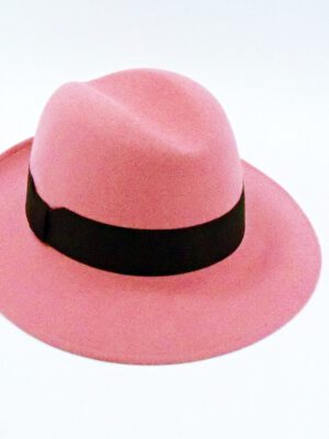 sombrero invierno mujer en fieltro de lana rosa indeformable con cinta marron